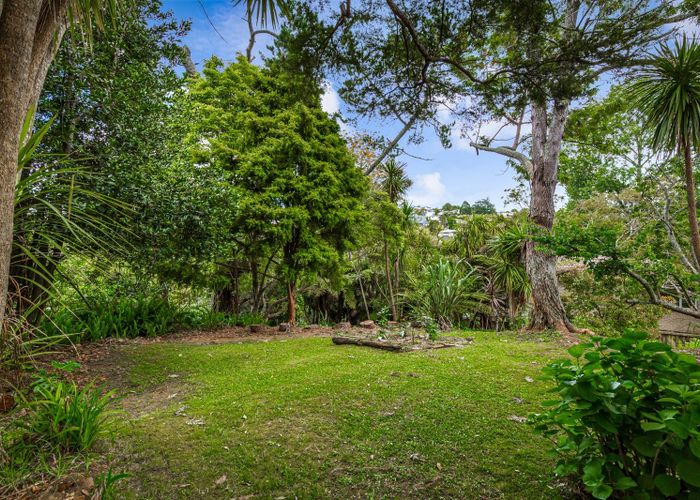  at 26 Woodlands Crescent, Browns Bay, North Shore City, Auckland