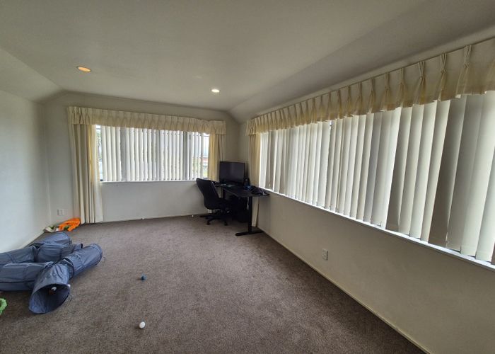  at 176c East Coast Road, Castor Bay, North Shore City, Auckland