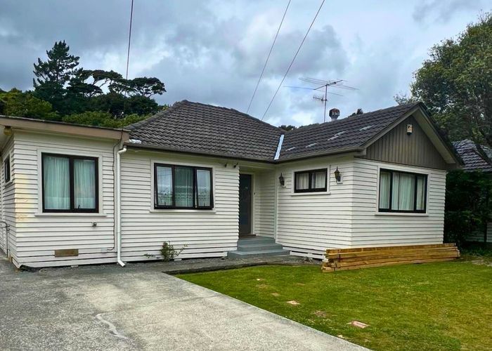  at 107 Main Road, Wainuiomata, Lower Hutt, Wellington