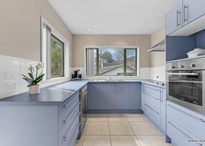  at 2/55 Normanton Street, Glenfield, North Shore City, Auckland