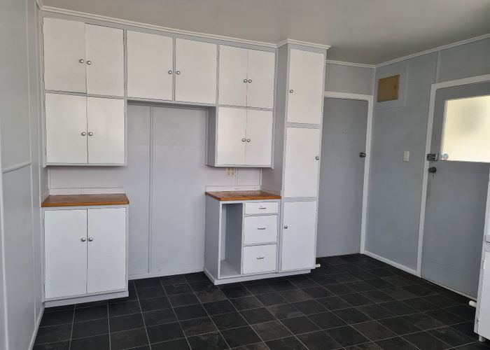  at 176 Paterson, Aramoho, Whanganui, Manawatu / Whanganui