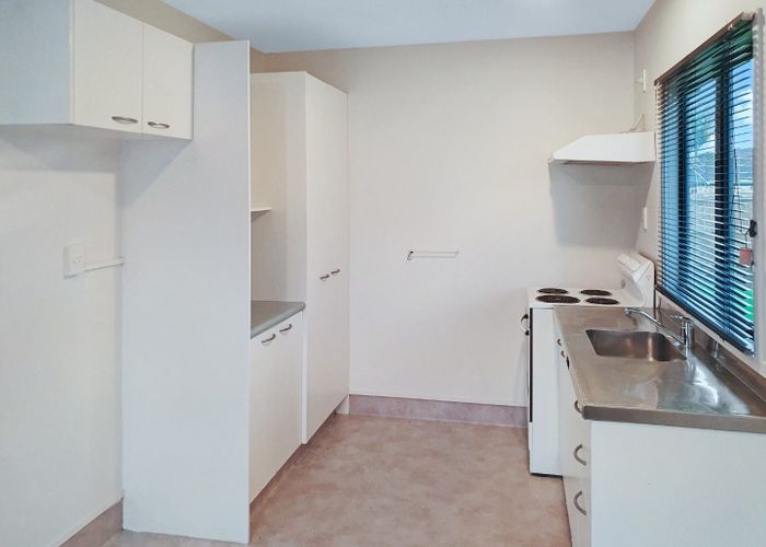  at 7B Cambridge Road, Manurewa, Manukau City, Auckland