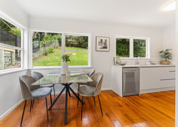  at 19 Halberg Street, Glenfield, Auckland