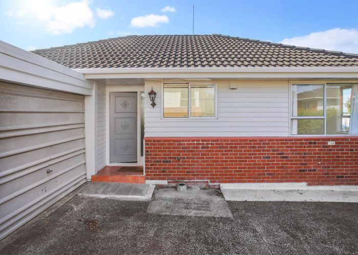  at 4/38 Onepoto Road, Hauraki, North Shore City, Auckland