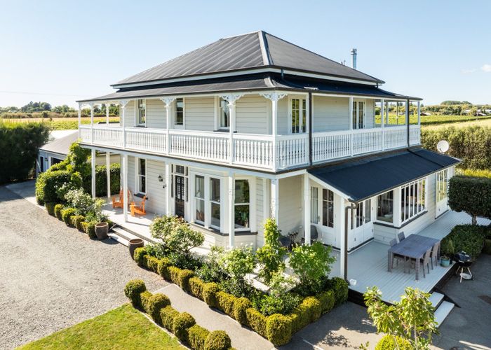  at 340 Lawn Road, Clive, Hastings