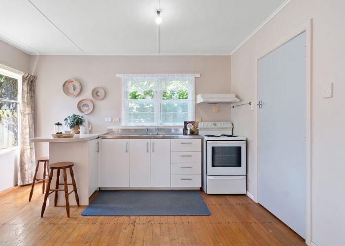  at 4 Keeling Street, West End, Palmerston North
