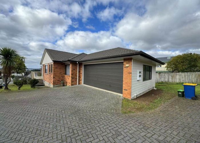  at 2/39A Colwill Road, Massey, Waitakere City, Auckland