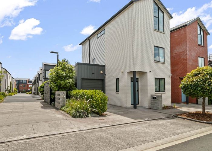  at 3/25 Grande Vue Road, Hillpark, Auckland