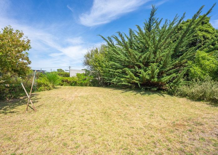  at 22 Hemara Street, Waikanae Beach, Waikanae