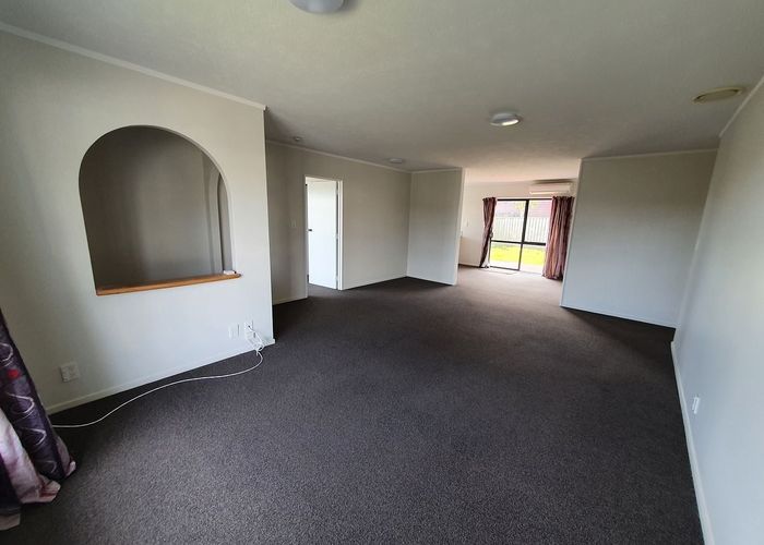  at 26 Kentwood Drive, Woodridge, Wellington, Wellington
