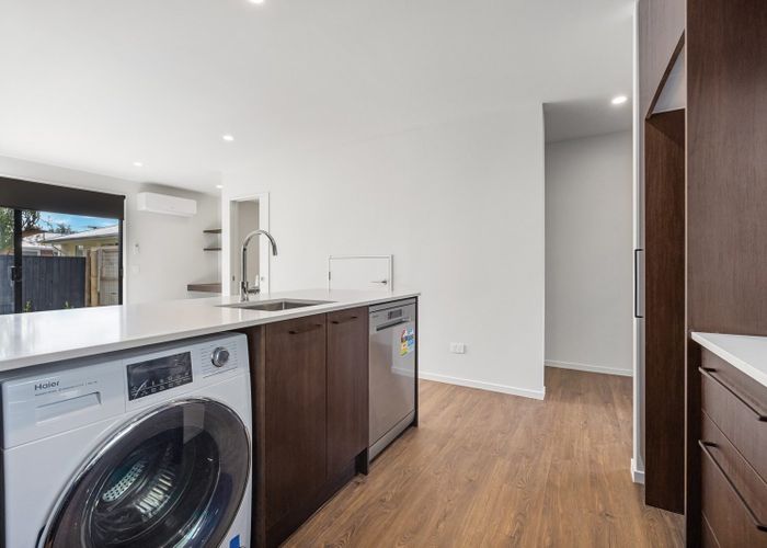  at 2/5 Reading Street, Upper Riccarton, Christchurch