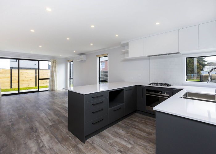  at 8 Reakes Crescent, Wallaceville, Upper Hutt, Wellington