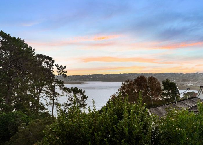  at 9 Sispara Place, Beach Haven, North Shore City, Auckland