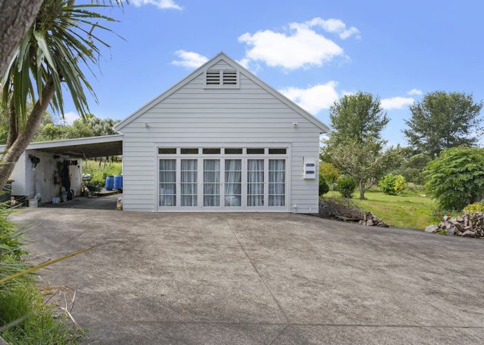  at 220 Postman Road, Albany