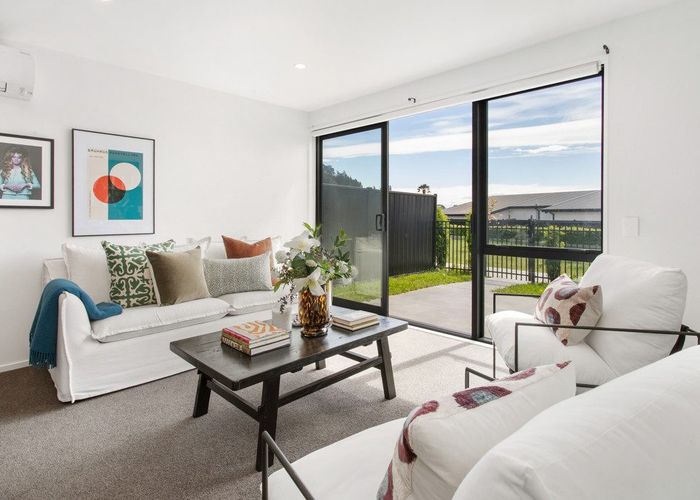  at 5 Wheatsheaf Lane, Heathcote, Christchurch City, Canterbury