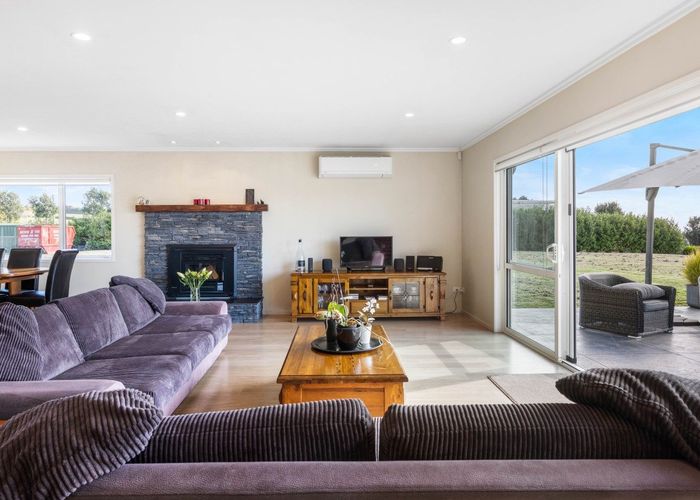For sale 47 Chamberlain Road, Bombay, Franklin, Auckland homes.co.nz