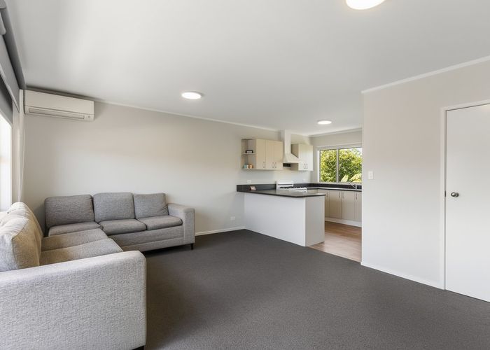  at 3/15 Trojan Crescent, New Lynn, Waitakere City, Auckland