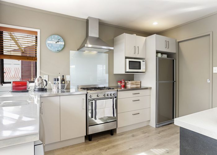  at 2/47 Alverston Street, Waterview, Auckland City, Auckland