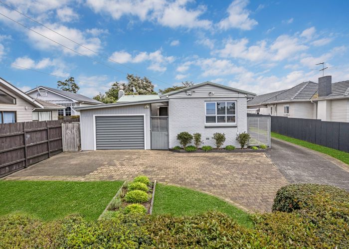  at 1/155 Gray Avenue, Papatoetoe, Manukau City, Auckland