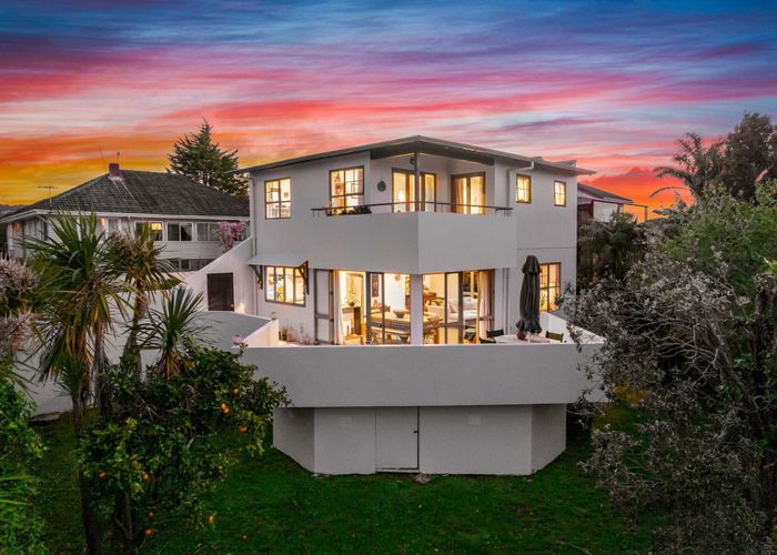  at 87 Glengarry Road, Glen Eden, Auckland