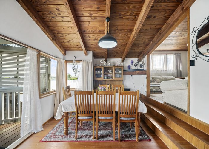  at 42 Mcfadzean Drive, Blockhouse Bay, Auckland City, Auckland