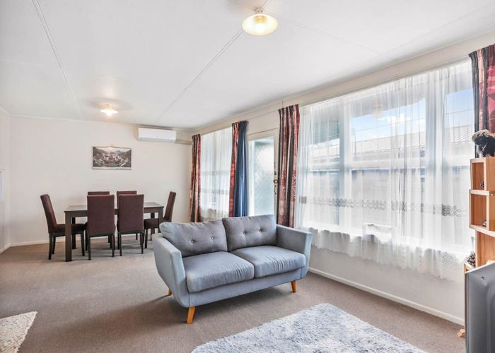  at 2/84 Portage Road, New Lynn, Waitakere City, Auckland