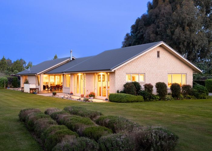  at 30 Macdonalds Lane, Waikuku, Rangiora