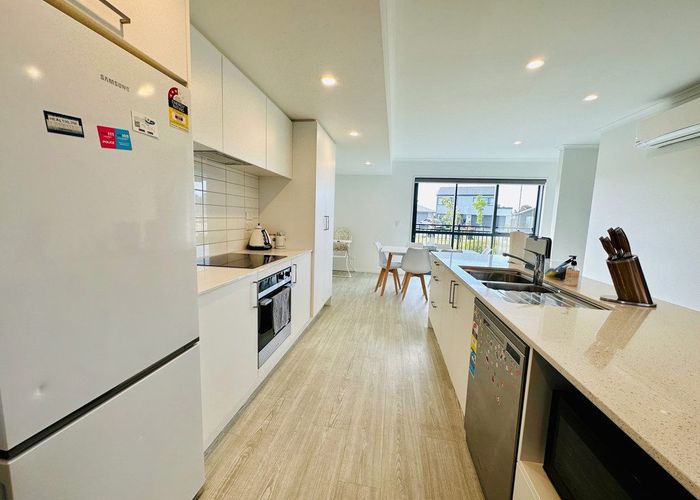  at 14 Woodcock Road, Halswell, Christchurch City, Canterbury