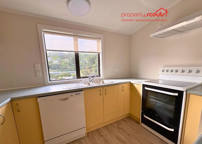  at 33A Kinloch Place, Papakowhai, Porirua, Wellington