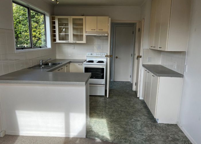  at 34A Darren Crescent, Half Moon Bay, Manukau City, Auckland