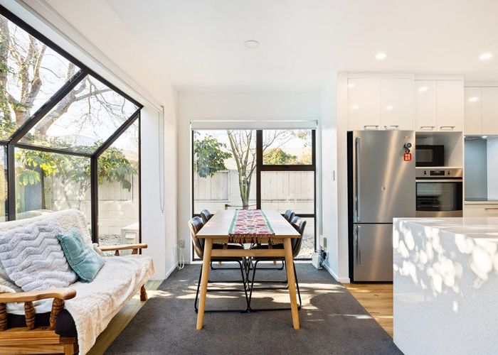  at 2/1 Winchester Street, Merivale, Christchurch City, Canterbury