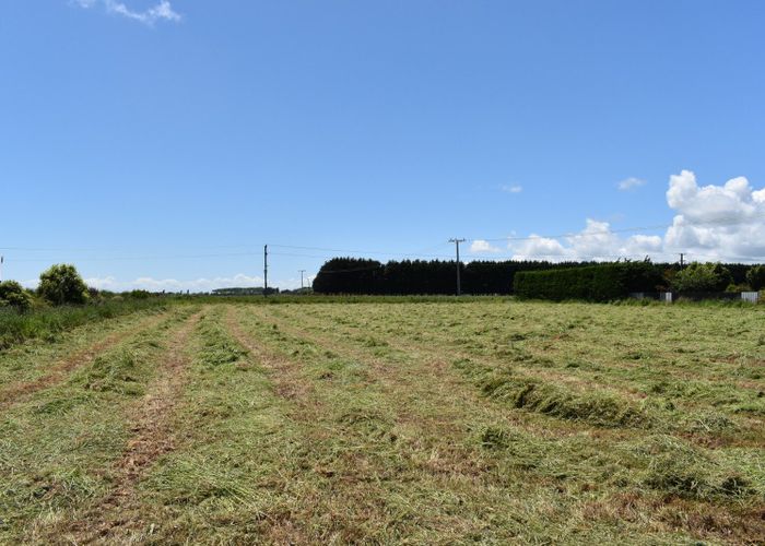 For sale 69 Waikawa Beach Road, Manakau, Horowhenua, Manawatu