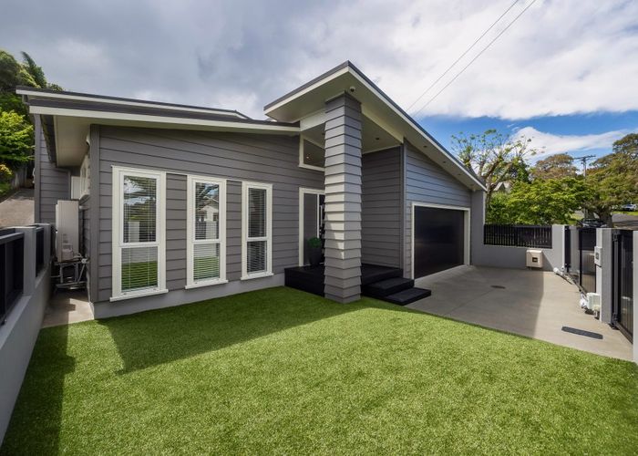  at 15 Jesmond Terrace, Mount Albert, Auckland