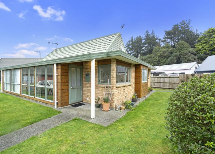  at 56/42 Main Road, Tawa, Wellington