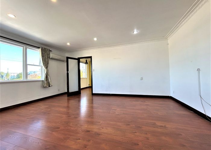  at 2/24 Holbrook Street, Blockhouse Bay, Auckland City, Auckland