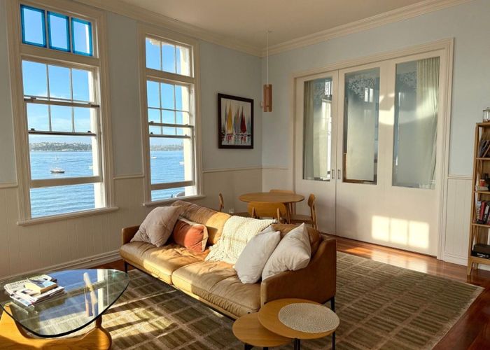  at 33a King Edward Parade, Devonport, North Shore City, Auckland