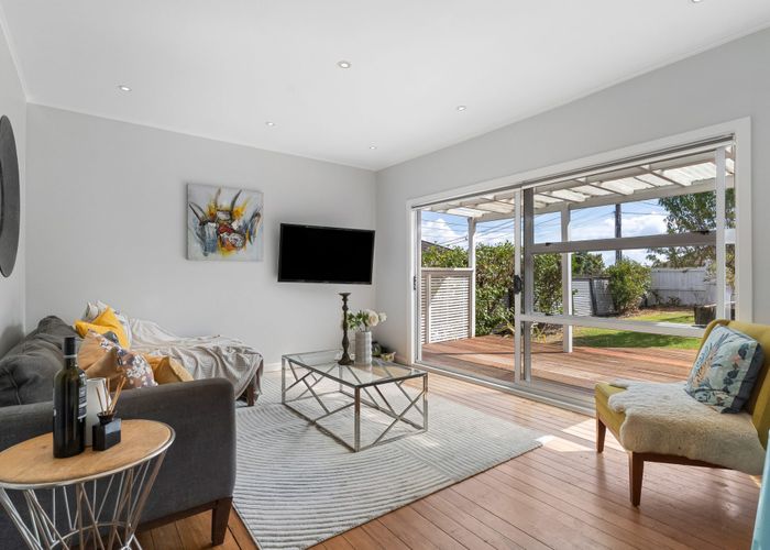  at 32 Fairlands Avenue, Waterview, Auckland City, Auckland