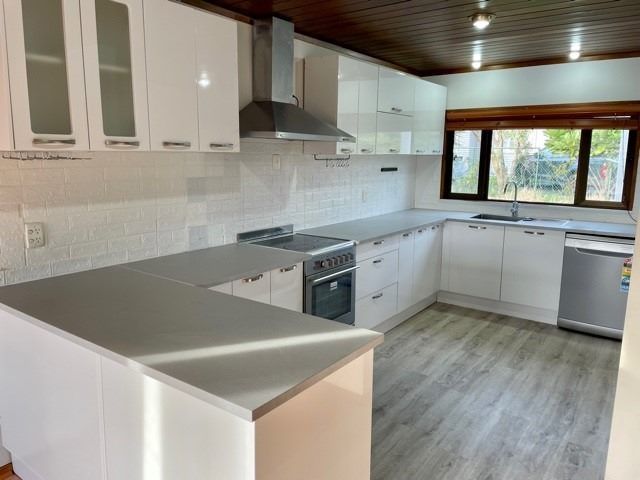  at 2/96 Stamford Park Road, Mount Roskill, Auckland