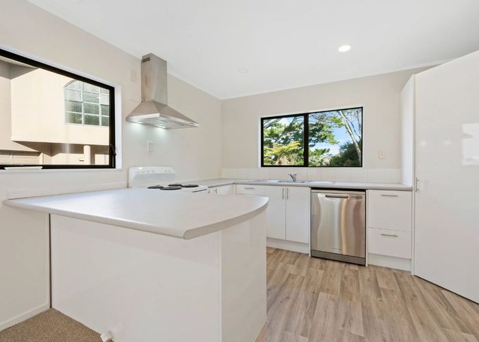  at 1/58 James Evans Drive, Northcote, Auckland