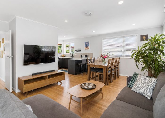  at 21 Falkirk Street, Blockhouse Bay, Auckland