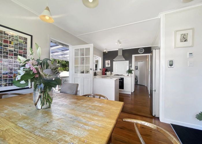  at 122 Atkinson Road, Titirangi, Waitakere City, Auckland