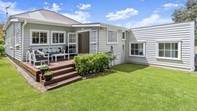  at 6 Quadrant Road, Onehunga, Auckland
