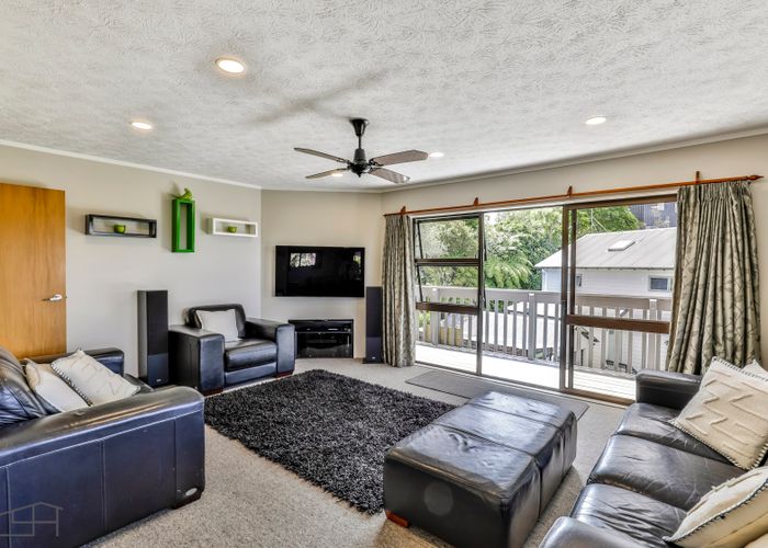  at 27 Shetland Street, Glen Eden, Auckland