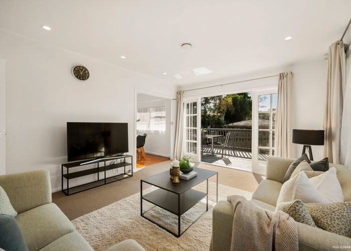  at 1/1a Hatherlow Street, Glenfield, North Shore City, Auckland