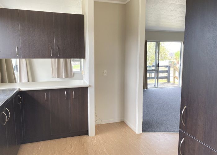  at 38 Silverstone Place, Henderson, Waitakere City, Auckland