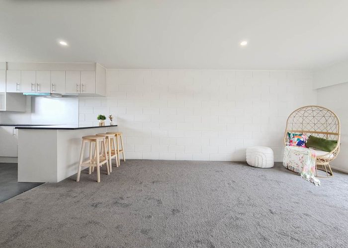  at 2/90 Puhinui Road, Papatoetoe, Auckland