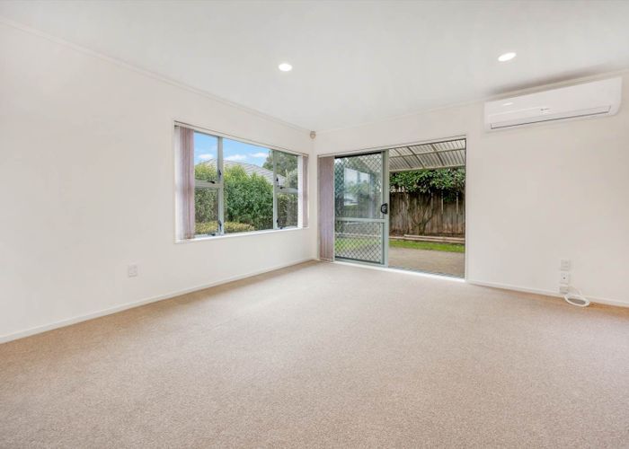  at 2/2 Carlton Street, Hillsborough, Auckland City, Auckland