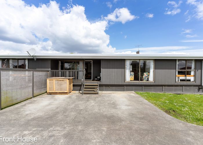  at 74 Cambridge Terrace, Papatoetoe, Auckland