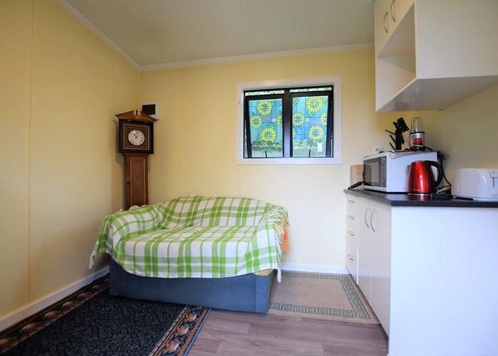  at 57 Pomaria Road, Henderson, Waitakere City, Auckland