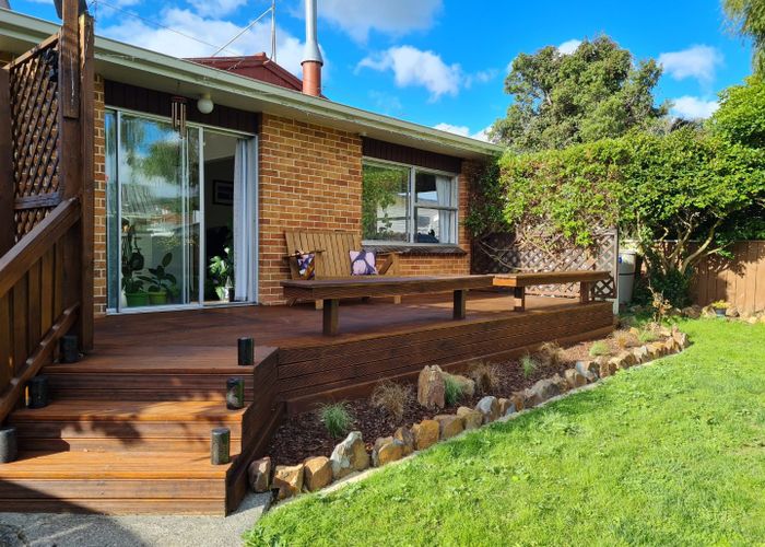  at 2/2a McParland Street, Ebdentown, Upper Hutt, Wellington